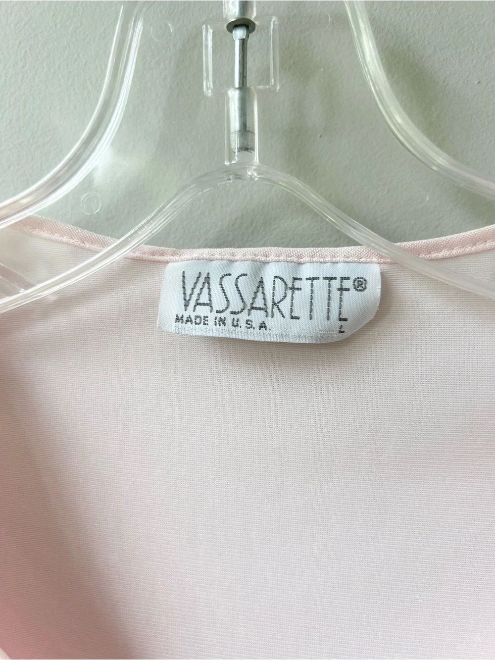 Vintage Vassarette women’s dressing robe with embroidered detail